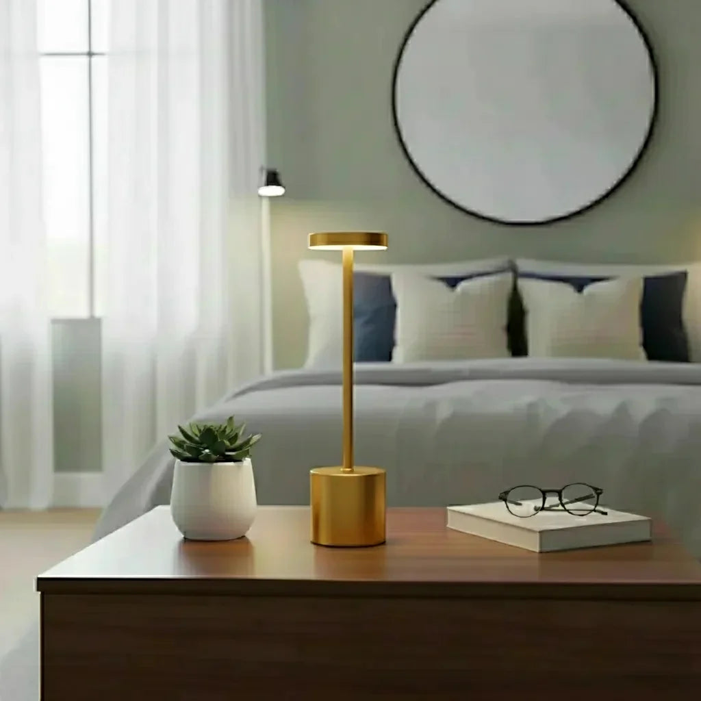 Lampe de Table Tactile LED - Éclairez votre style!